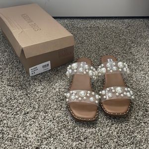Steve Madden Pleez Clear sandal. Size 9.5